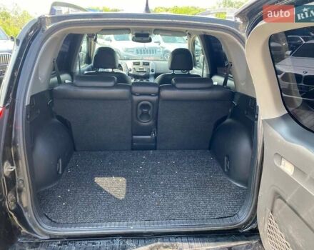 Чорний Тойота РАВ 4, об'ємом двигуна 2.23 л та пробігом 178 тис. км за 9200 $, фото 23 на Automoto.ua