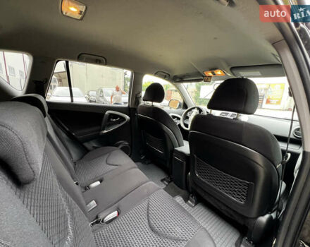 Черный Тойота РАВ 4, объемом двигателя 2.23 л и пробегом 235 тыс. км за 9500 $, фото 21 на Automoto.ua