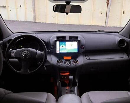 Черный Тойота РАВ 4, объемом двигателя 2.4 л и пробегом 268 тыс. км за 10500 $, фото 13 на Automoto.ua