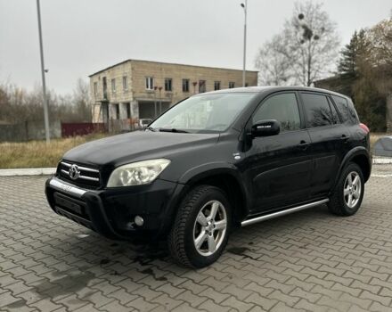 Черный Тойота РАВ 4, объемом двигателя 2.2 л и пробегом 316 тыс. км за 4290 $, фото 1 на Automoto.ua