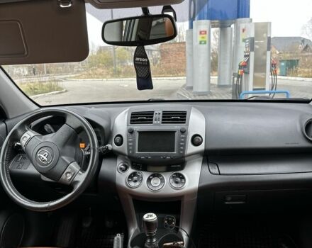 Черный Тойота РАВ 4, объемом двигателя 2.2 л и пробегом 316 тыс. км за 4290 $, фото 11 на Automoto.ua