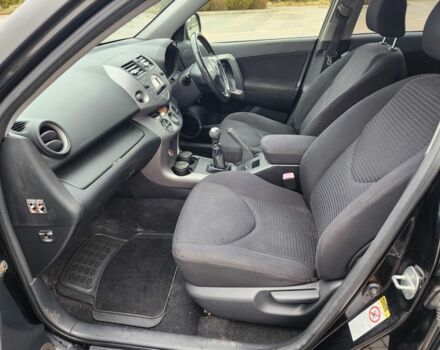 Черный Тойота РАВ 4, объемом двигателя 2.2 л и пробегом 199 тыс. км за 4419 $, фото 16 на Automoto.ua