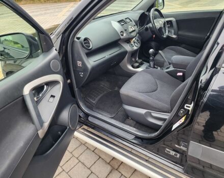 Черный Тойота РАВ 4, объемом двигателя 2.2 л и пробегом 199 тыс. км за 4419 $, фото 17 на Automoto.ua