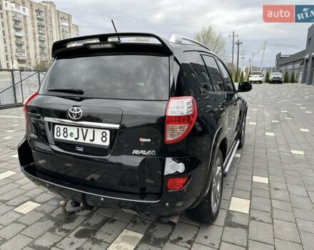 Черный Тойота РАВ 4, объемом двигателя 2.2 л и пробегом 227 тыс. км за 10500 $, фото 21 на Automoto.ua