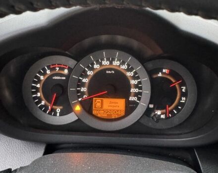 Черный Тойота РАВ 4, объемом двигателя 2 л и пробегом 230 тыс. км за 6800 $, фото 11 на Automoto.ua