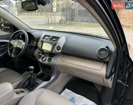 Черный Тойота РАВ 4, объемом двигателя 2.2 л и пробегом 274 тыс. км за 9500 $, фото 38 на Automoto.ua