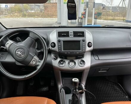 Черный Тойота РАВ 4, объемом двигателя 2.2 л и пробегом 316 тыс. км за 4290 $, фото 13 на Automoto.ua