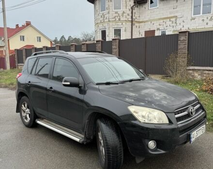 Черный Тойота РАВ 4, объемом двигателя 2 л и пробегом 230 тыс. км за 6800 $, фото 1 на Automoto.ua