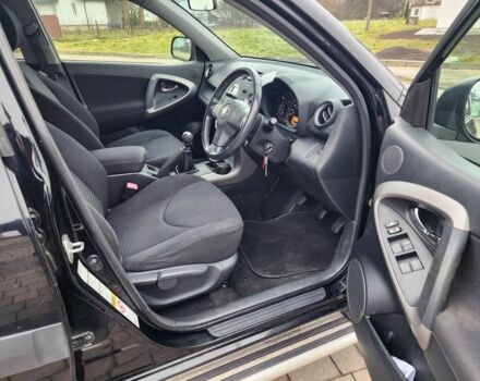 Черный Тойота РАВ 4, объемом двигателя 2.2 л и пробегом 199 тыс. км за 4419 $, фото 12 на Automoto.ua