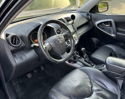 Черный Тойота РАВ 4, объемом двигателя 2.2 л и пробегом 227 тыс. км за 10500 $, фото 34 на Automoto.ua