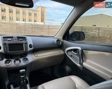 Черный Тойота РАВ 4, объемом двигателя 2.2 л и пробегом 274 тыс. км за 9500 $, фото 36 на Automoto.ua