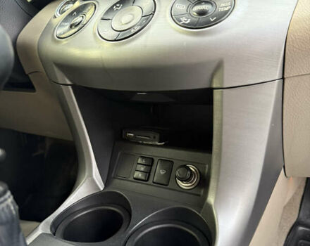 Черный Тойота РАВ 4, объемом двигателя 2.2 л и пробегом 274 тыс. км за 9500 $, фото 44 на Automoto.ua