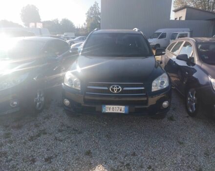 Чорний Тойота РАВ 4, об'ємом двигуна 2.2 л та пробігом 237 тис. км за 5999 $, фото 6 на Automoto.ua
