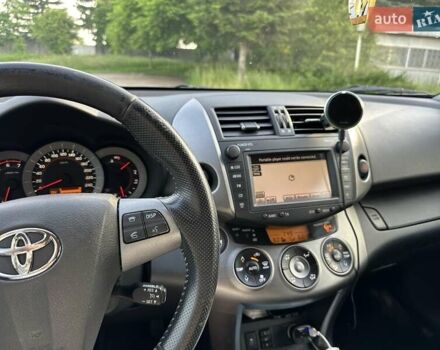 Черный Тойота РАВ 4, объемом двигателя 2.2 л и пробегом 227 тыс. км за 10500 $, фото 45 на Automoto.ua