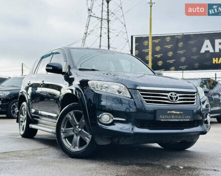 Черный Тойота РАВ 4, объемом двигателя 2.23 л и пробегом 249 тыс. км за 13800 $, фото 2 на Automoto.ua
