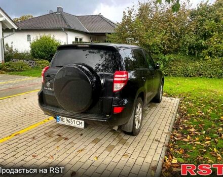 Черный Тойота РАВ 4, объемом двигателя 2 л и пробегом 185 тыс. км за 13500 $, фото 4 на Automoto.ua