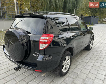 Черный Тойота РАВ 4, объемом двигателя 2.49 л и пробегом 220 тыс. км за 10500 $, фото 6 на Automoto.ua