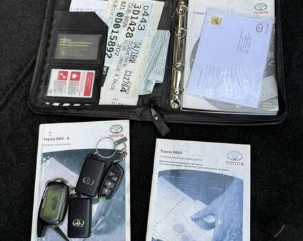Черный Тойота РАВ 4, объемом двигателя 2 л и пробегом 173 тыс. км за 13300 $, фото 18 на Automoto.ua
