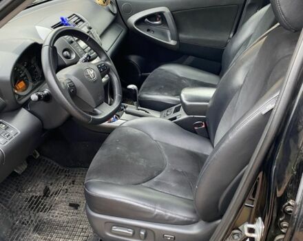 Черный Тойота РАВ 4, объемом двигателя 2 л и пробегом 224 тыс. км за 12500 $, фото 1 на Automoto.ua