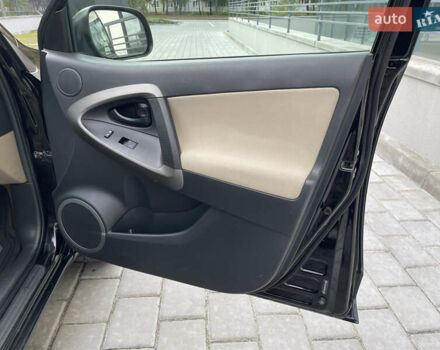 Черный Тойота РАВ 4, объемом двигателя 2.49 л и пробегом 220 тыс. км за 10500 $, фото 21 на Automoto.ua