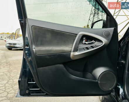 Черный Тойота РАВ 4, объемом двигателя 2.23 л и пробегом 249 тыс. км за 13800 $, фото 15 на Automoto.ua