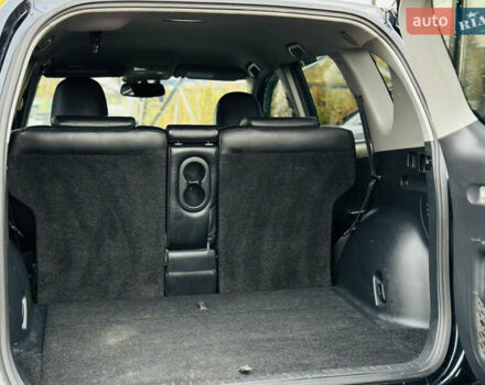 Черный Тойота РАВ 4, объемом двигателя 2.23 л и пробегом 249 тыс. км за 13800 $, фото 11 на Automoto.ua