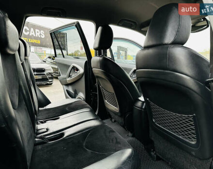 Черный Тойота РАВ 4, объемом двигателя 2.23 л и пробегом 249 тыс. км за 13800 $, фото 18 на Automoto.ua