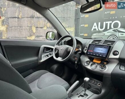 Черный Тойота РАВ 4, объемом двигателя 2 л и пробегом 203 тыс. км за 11500 $, фото 12 на Automoto.ua