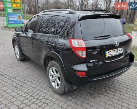 Черный Тойота РАВ 4, объемом двигателя 2.2 л и пробегом 170 тыс. км за 11000 $, фото 12 на Automoto.ua