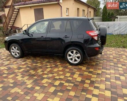 Черный Тойота РАВ 4, объемом двигателя 2 л и пробегом 224 тыс. км за 12500 $, фото 1 на Automoto.ua