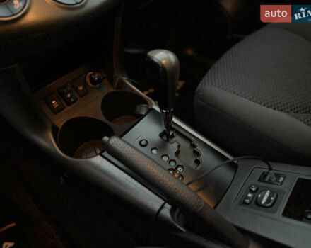 Черный Тойота РАВ 4, объемом двигателя 2 л и пробегом 184 тыс. км за 12900 $, фото 51 на Automoto.ua