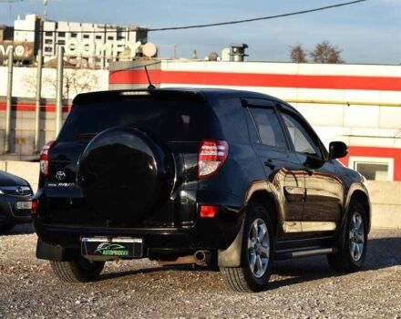 Чорний Тойота РАВ 4, об'ємом двигуна 2 л та пробігом 178 тис. км за 13850 $, фото 1 на Automoto.ua