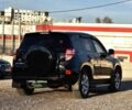 Чорний Тойота РАВ 4, об'ємом двигуна 2 л та пробігом 178 тис. км за 13850 $, фото 1 на Automoto.ua