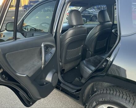 Чорний Тойота РАВ 4, об'ємом двигуна 2 л та пробігом 190 тис. км за 4700 $, фото 4 на Automoto.ua