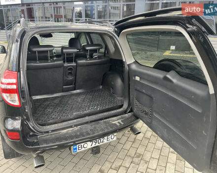 Чорний Тойота РАВ 4, об'ємом двигуна 2 л та пробігом 138 тис. км за 11500 $, фото 14 на Automoto.ua