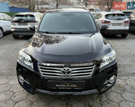 Черный Тойота РАВ 4, объемом двигателя 2 л и пробегом 184 тыс. км за 12900 $, фото 1 на Automoto.ua