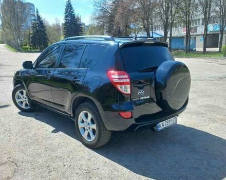 Чорний Тойота РАВ 4, об'ємом двигуна 2 л та пробігом 172 тис. км за 13500 $, фото 2 на Automoto.ua