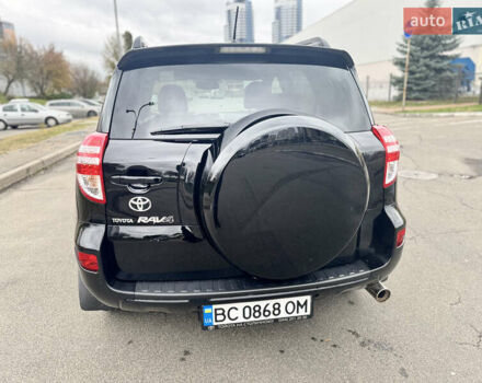 Черный Тойота РАВ 4, объемом двигателя 2 л и пробегом 73 тыс. км за 14800 $, фото 18 на Automoto.ua