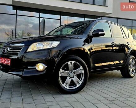Черный Тойота РАВ 4, объемом двигателя 2.2 л и пробегом 182 тыс. км за 13950 $, фото 1 на Automoto.ua