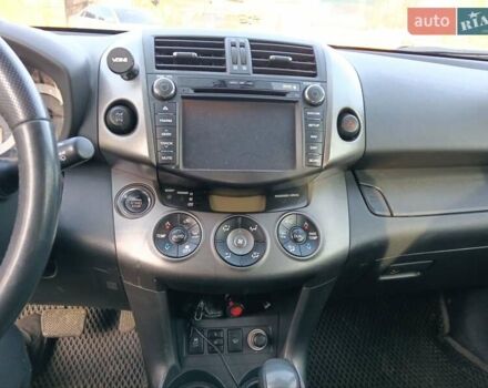 Черный Тойота РАВ 4, объемом двигателя 2 л и пробегом 192 тыс. км за 13500 $, фото 12 на Automoto.ua