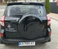 Чорний Тойота РАВ 4, об'ємом двигуна 2 л та пробігом 184 тис. км за 12500 $, фото 3 на Automoto.ua