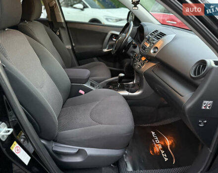 Черный Тойота РАВ 4, объемом двигателя 2 л и пробегом 184 тыс. км за 12900 $, фото 41 на Automoto.ua