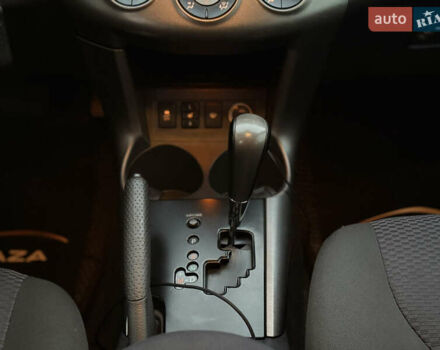 Черный Тойота РАВ 4, объемом двигателя 2 л и пробегом 184 тыс. км за 12900 $, фото 48 на Automoto.ua