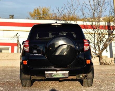 Чорний Тойота РАВ 4, об'ємом двигуна 2 л та пробігом 178 тис. км за 13850 $, фото 2 на Automoto.ua