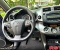 Чорний Тойота РАВ 4, об'ємом двигуна 2 л та пробігом 140 тис. км за 11500 $, фото 3 на Automoto.ua