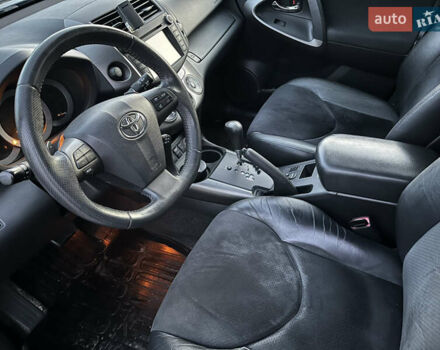 Черный Тойота РАВ 4, объемом двигателя 1.99 л и пробегом 120 тыс. км за 14900 $, фото 22 на Automoto.ua