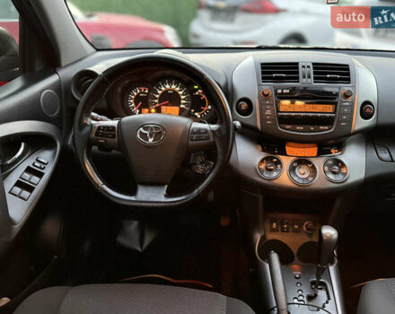 Черный Тойота РАВ 4, объемом двигателя 2 л и пробегом 184 тыс. км за 12900 $, фото 45 на Automoto.ua