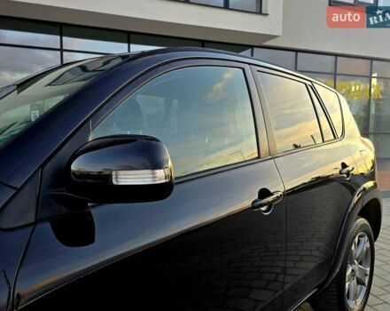 Черный Тойота РАВ 4, объемом двигателя 2.2 л и пробегом 182 тыс. км за 13950 $, фото 23 на Automoto.ua