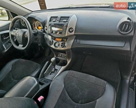 Черный Тойота РАВ 4, объемом двигателя 2.2 л и пробегом 182 тыс. км за 13950 $, фото 48 на Automoto.ua