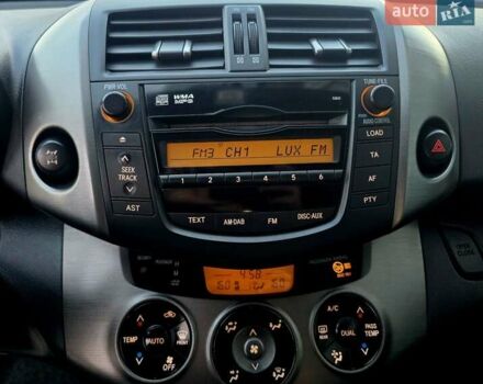 Черный Тойота РАВ 4, объемом двигателя 2.2 л и пробегом 182 тыс. км за 13950 $, фото 76 на Automoto.ua